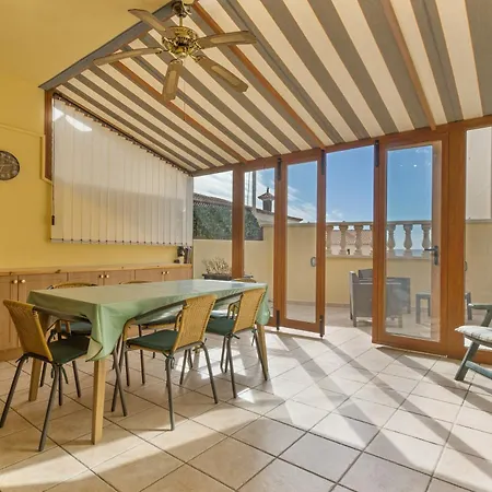 Azahares Arona (Tenerife)